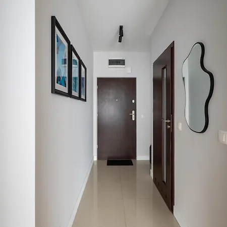 Apartment Metro Mlynow Homely