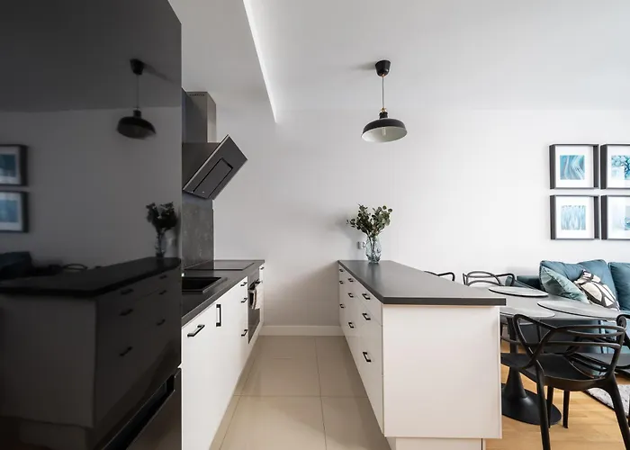 Metro Mlynow Homely By Bookinghost Warszawa