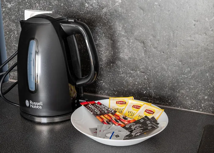 Metro Mlynow Homely By Bookinghost Apartment